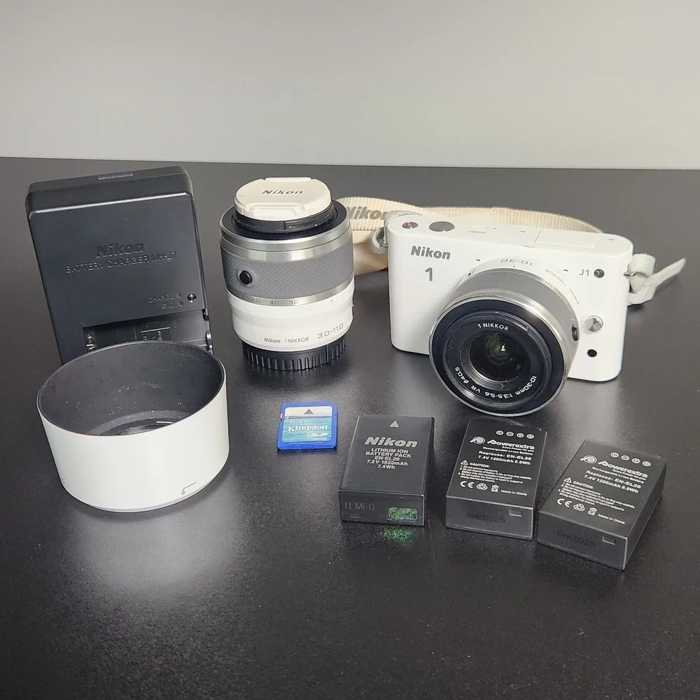 Nikon 1 J1 Digital Camera White w/ 10-30 & 30-110 Lens Hood 3 Batteries SD Card